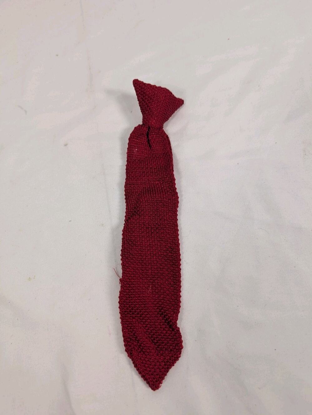 Vintage Pierre Cardin Knit Tie Burgundy Red Skinny Necktie 100% Rayon USA